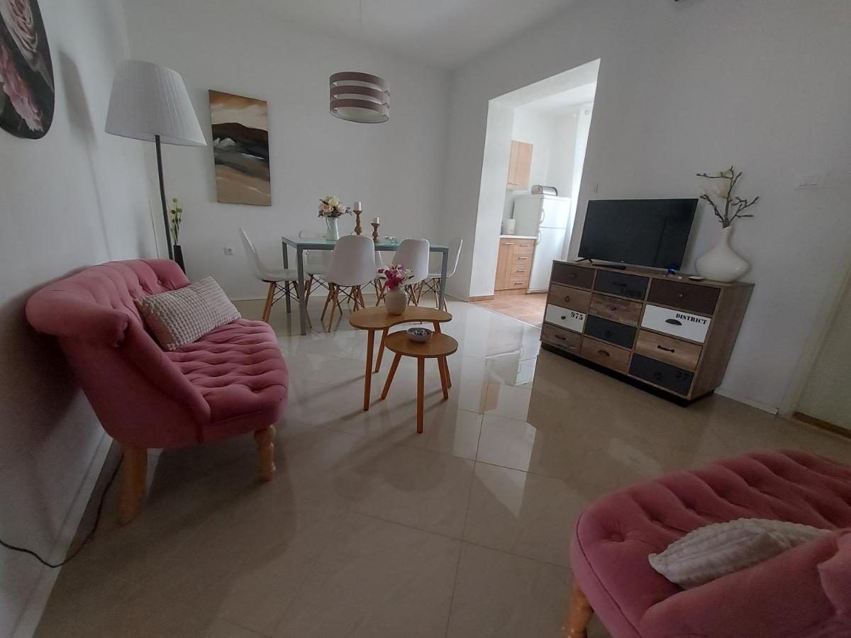 Apartments And Rooms Villa Dona Makarska Bagian luar foto